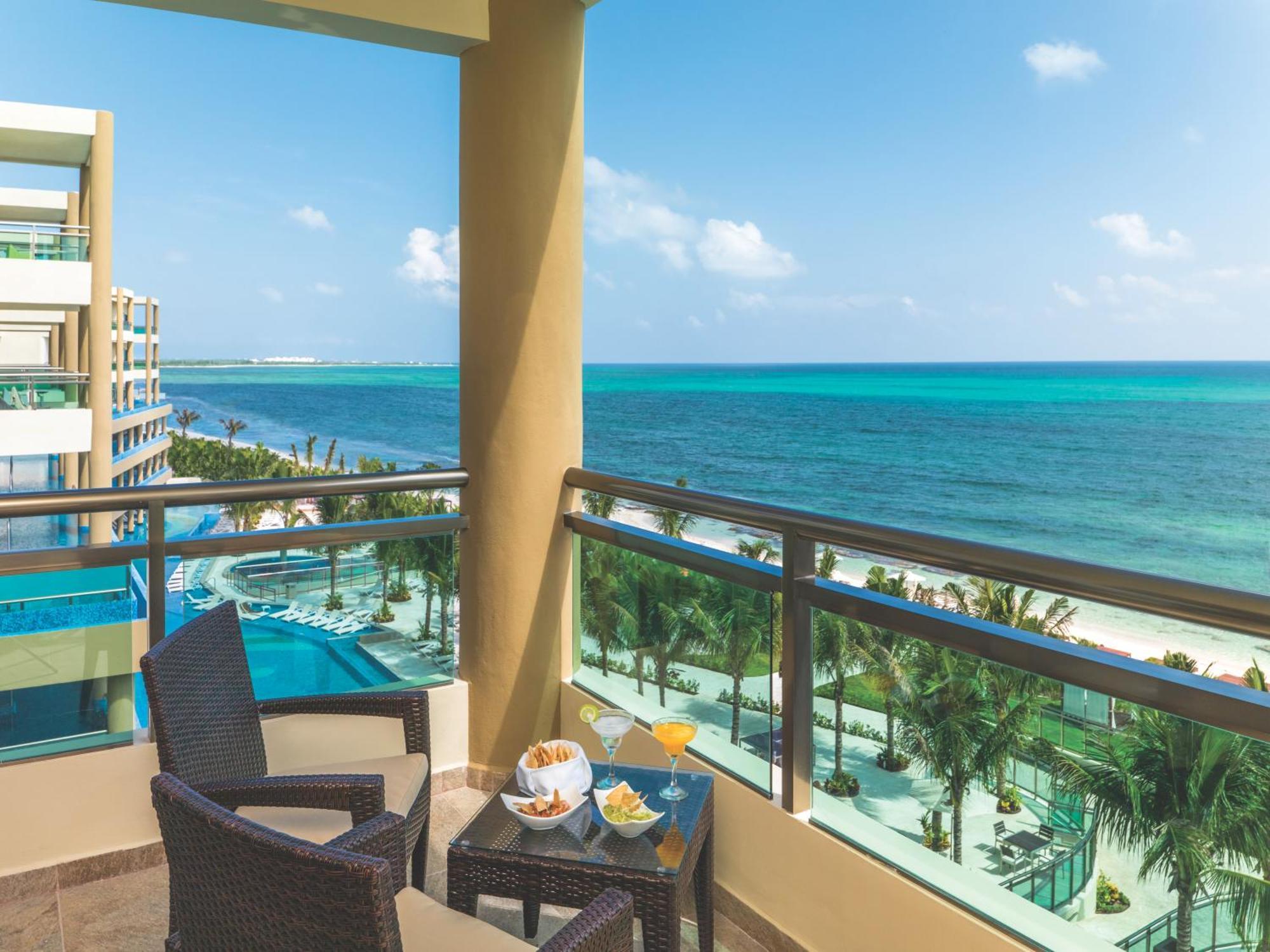 Generations Riviera Maya Family Resort Catamaran, Water Park & More Inclusive Puerto Morelos Kültér fotó